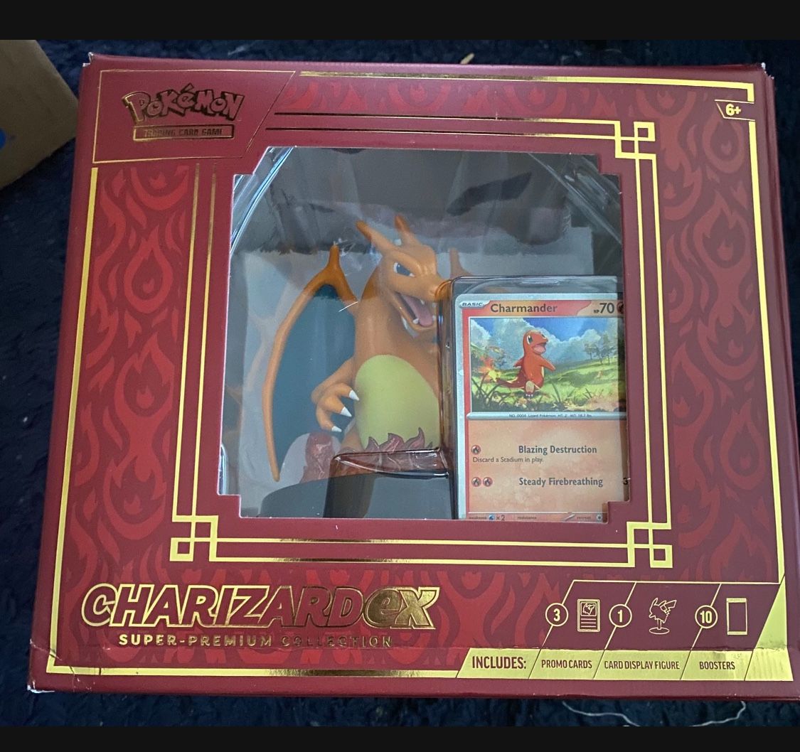 Pokémon Charizard Figure And 2 Cards W/Box