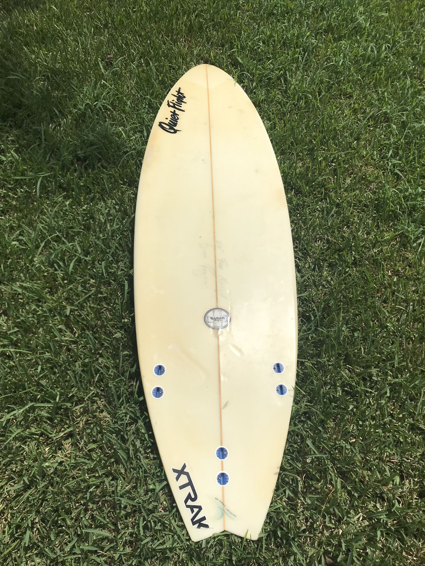 Quite Flight 5’11 surfboard