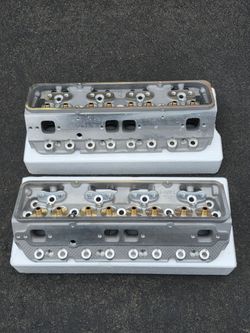 Chevrolet Small Block SBC 200cc 68cc Cylinder Heads Cabezas Chevy