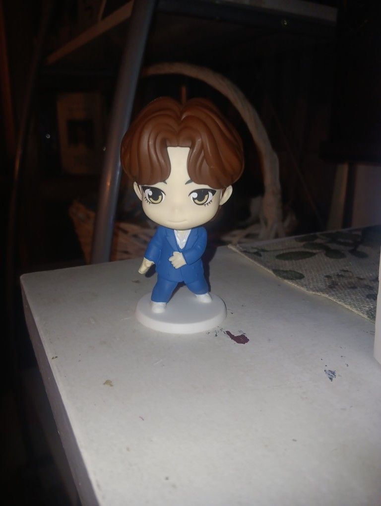 Trading Mcdonalds Toy Named V For Anything