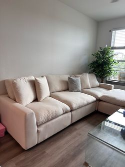 Like-New Cream Sofa + Oversized Ottoman — FREE Throw Blanket Included!
