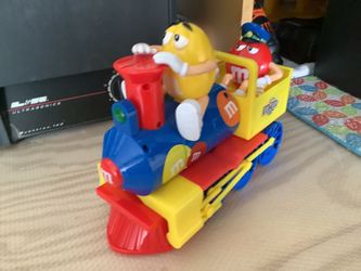 M&Ms Train Candy Dispenser