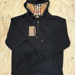 BLACK BURBERRY ZIP UP