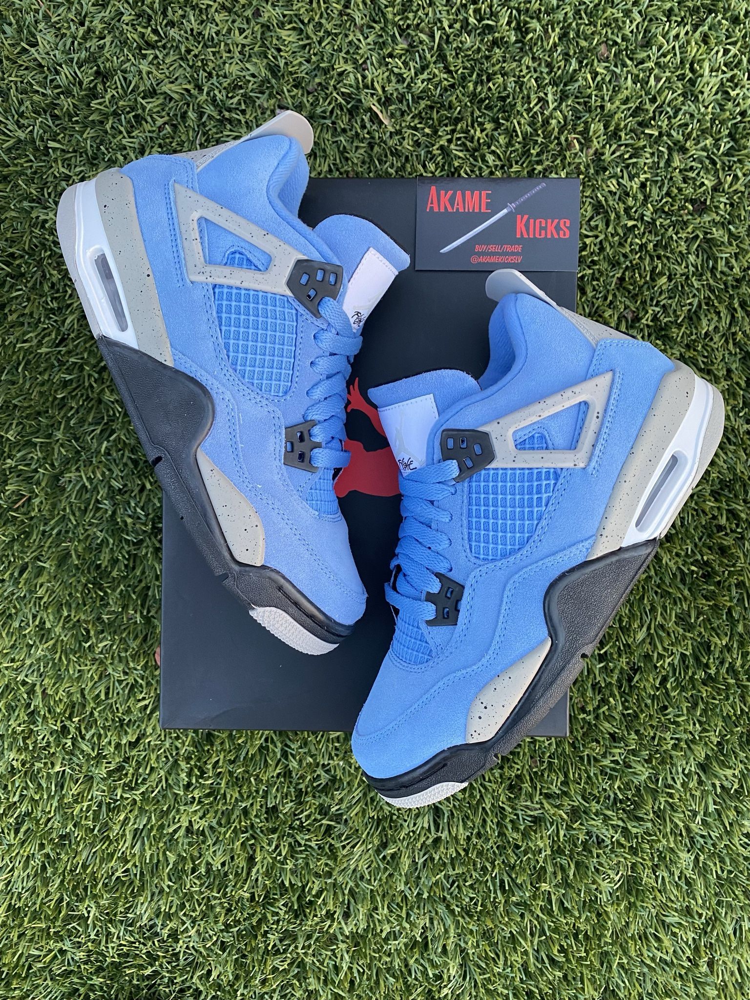 Jordan Retro “University Blue” Size Womens