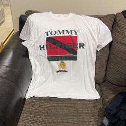 Size Large Tommy Hilfiger Dive Charter T-Shirt.