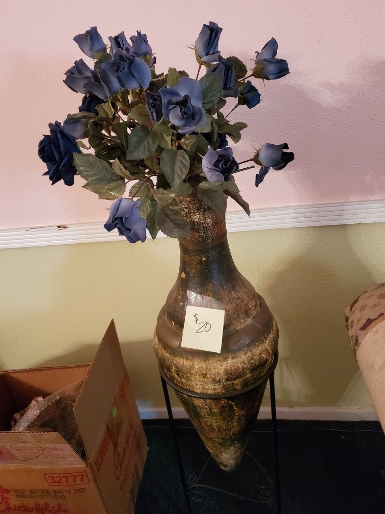 vase with flowers