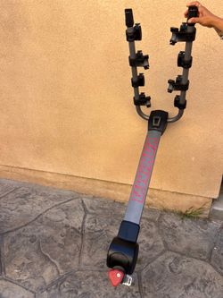 Yakima Ridge Back Tilt Away hitch fits 4 bikes comes with key asking $250 thanks