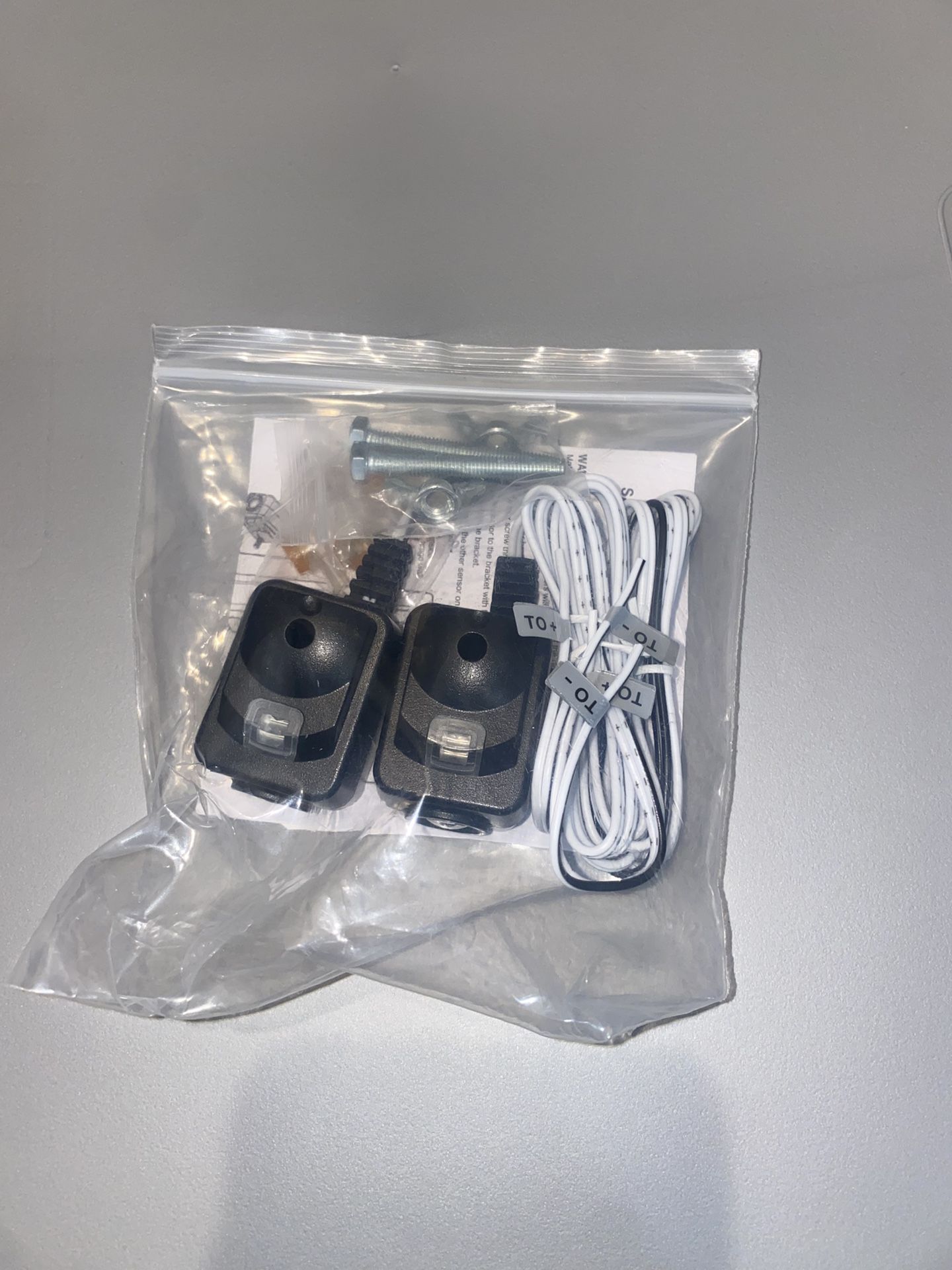 820CB Garage Door Sensor, Safety Sensor Kit Compatible with Chamberlain Liftmaster Sears Craftsman Garage Door Opener Made After 1997. Replacement 41A