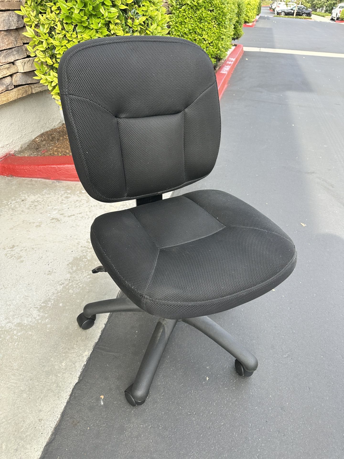 Black Cloth Office Chair