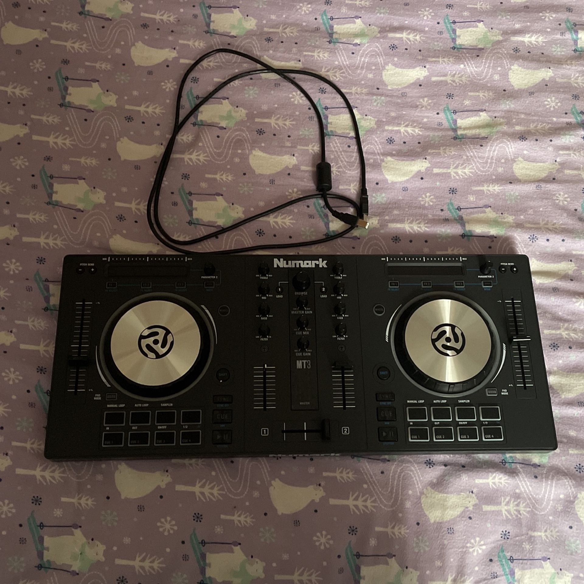 Numark MixTrack 3