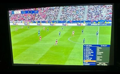 World Cup Must!!! Hitachi CP-WU5505 WUXGA LCD Projector