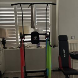 Pull Up And Dip Bar With Bench And Resistance Bands