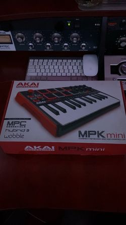 AKAI MPK MINI