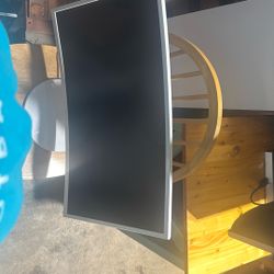 Samsung 27'' Curved Monitor White 1920x1080 HDMI