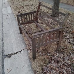 Free Outdoor Bench 