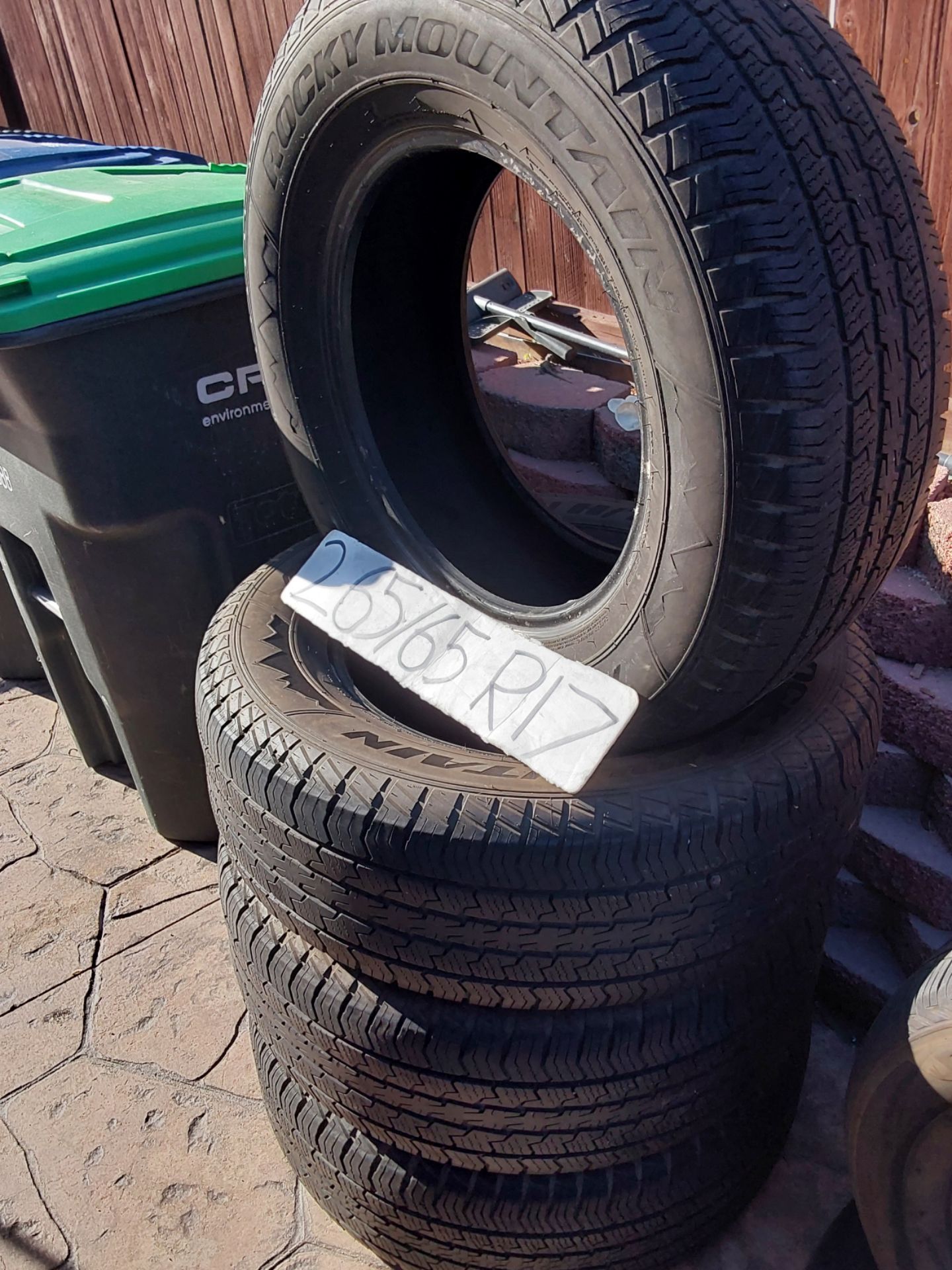 265 65 R 17tires
