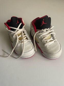 Authentic Nike Jordan shoes for boys, size 5C –