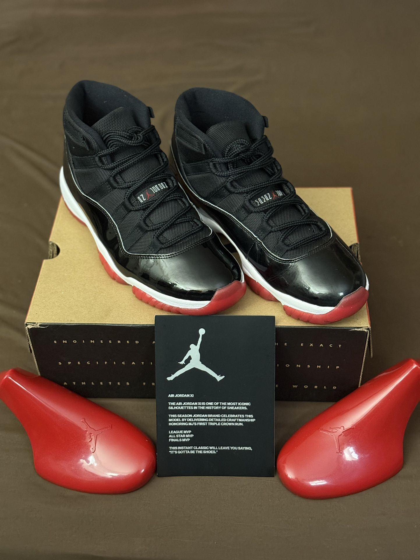 AIR JORDAN 11 RETRO