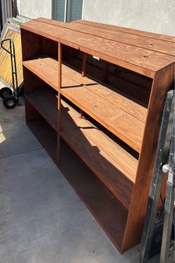 Custom shoe shelves
