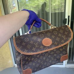 louis vuitton  Handbag 