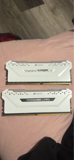 Corsair Vengeance RGB Pro 16GB (2x8GB) DDR4 3200MHz