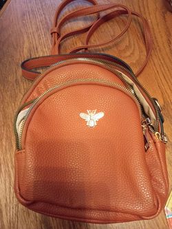 THE 2 PURSES FOR $20 PICK UP IN SUN VALLEY