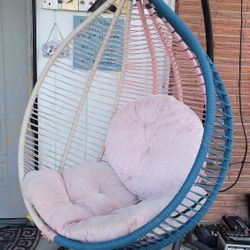 Hanging Chair 