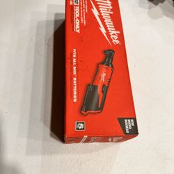 📌Milwaukee m12 12V Lithium-Ion Cordless 3/8 in. Ratchet (Tool-Only) PRECIO FIRME NO MENOS👉$80