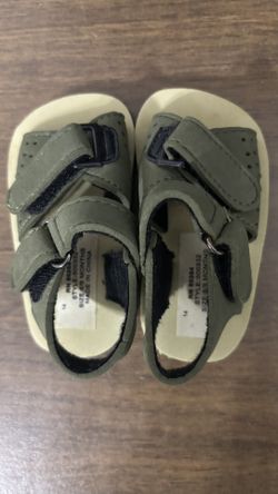 Infant sandals