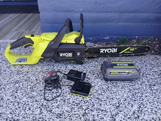 Chainsaw Ryobi 40v battery and charger included