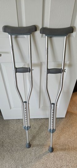 Crutches new for free