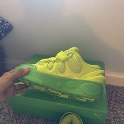 Melo Ball Shoes