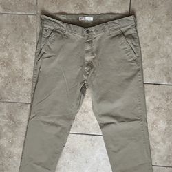Levi’s Signature Athletic Fit Jeans | Khaki | 38x30