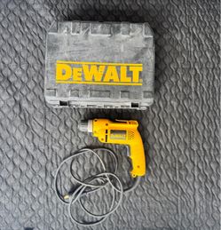 DeWalt 3/8” Variable Speed Reversible Drill