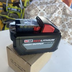 Milwaukee M18 18-Volt Lithium-Ion High Output 12.0Ah Battery Pack