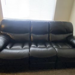 Bobopedic Avenger Black 89'' Power Reclining Sofa with USB Port 89"W x 37"D x 39"H