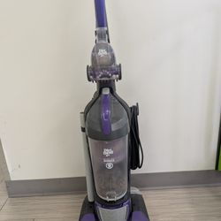 Vacuum Dirt devil 