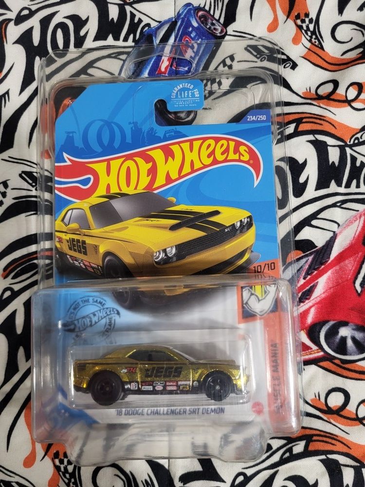 Hot Wheels 18 Dodge Challenger SRT Demon Super Treasure Hunt