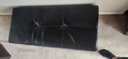 Ottoman bench with storage