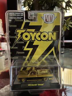 M2 Machines 2020 Las Vegas TOYCON 1975 Chevrolet Silverado 