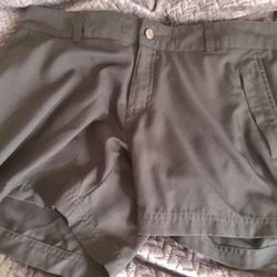 Large Women's Magellan Shorts