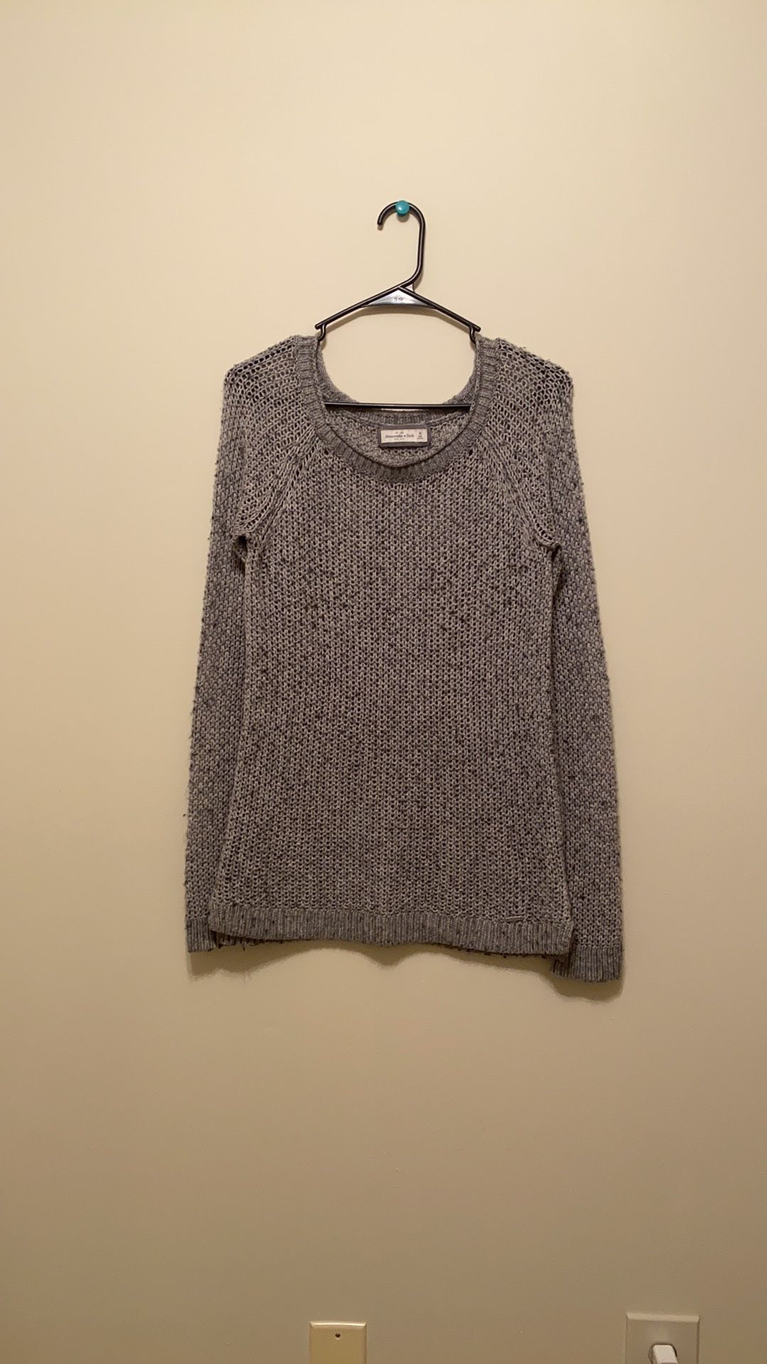 Abercrombie & Fitch Sweater