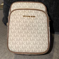 Michael Kors Crossbody Bag
