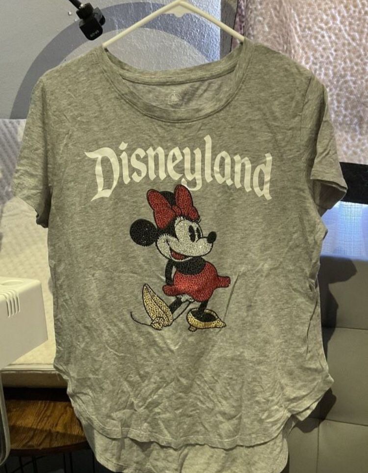 Women’s Disney T Shirt Minnie Mouse Size L