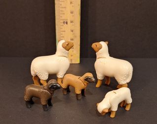 Playmobil Sheep and Lamb Figures Set of 5