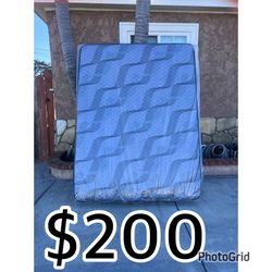QUEEN MATTRESS WITH BOX SPRING