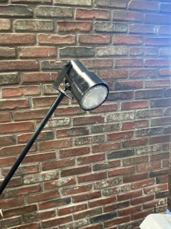 23” Long Arm Display Clamp Lights Plug In
