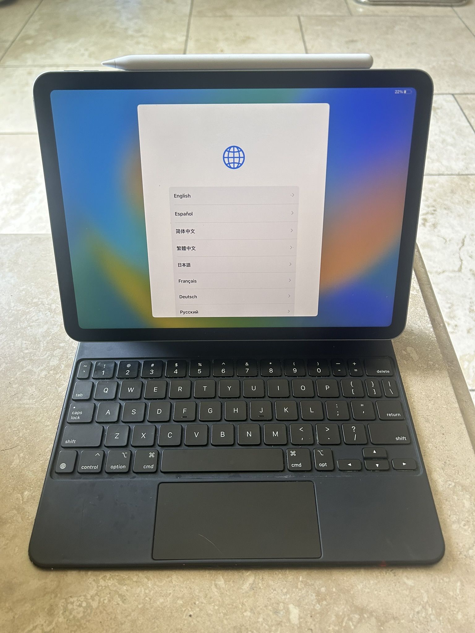 iPad Air 4 64GB blue color comes with Apple Pencil and keyboard 