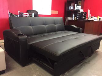 BRAND NEW QUEEN SIZE SLEEPER SOFA