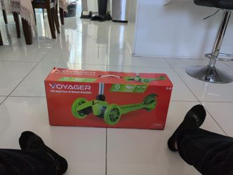 Voyager 3 Wheel Scooter